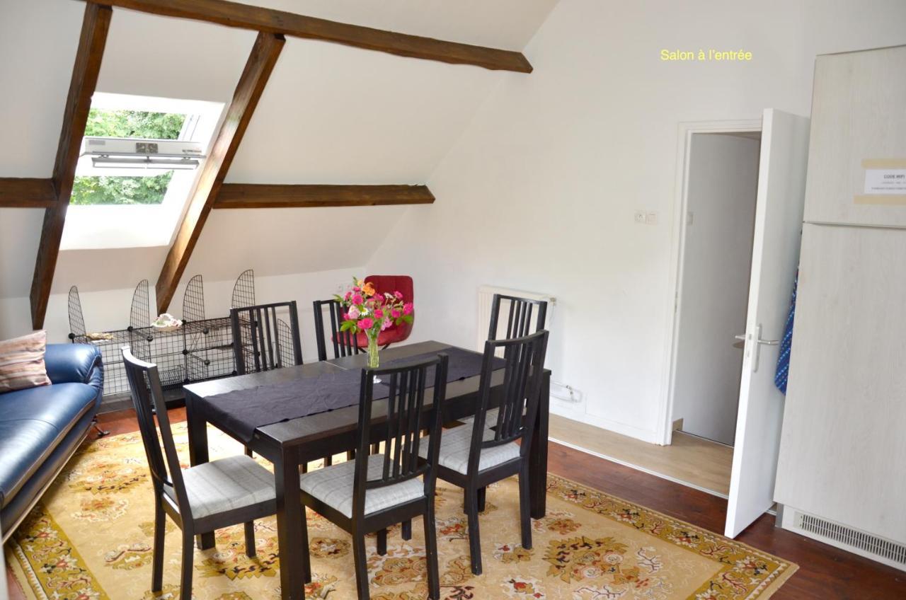 Appartement Charmant Orgnac-Sur-Vezere Avec Jardin Et Parking Exterior foto